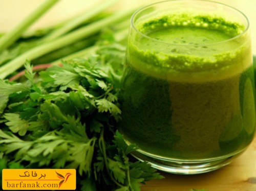 رفع لکه های قهوه ای صورت با تخم و برگ گیاه جعفری